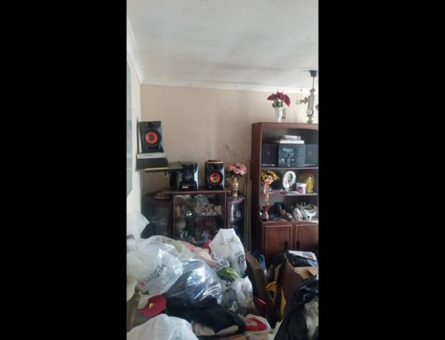 3 BEDROOM HOUSE FOR SALE IN ROCKLANDS